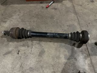 bontott BMW 1 Bal hátsó Féltengely