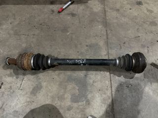 bontott BMW 1 Bal hátsó Féltengely