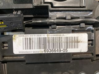 bontott BMW 1 Biztosítéktábla Motortér