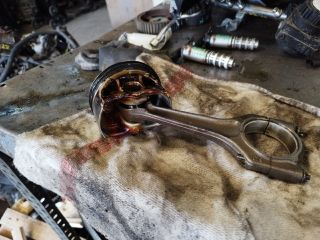 bontott BMW 1 Dugattyú és Hajtókar