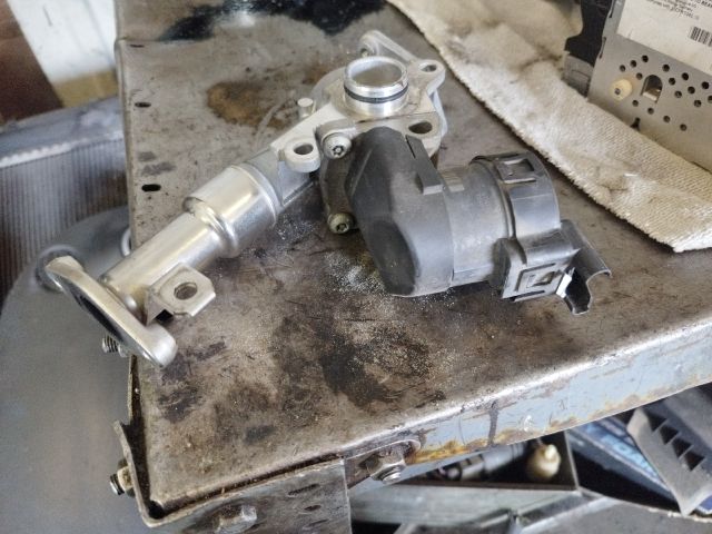 bontott BMW 1 EGR / AGR Szelep