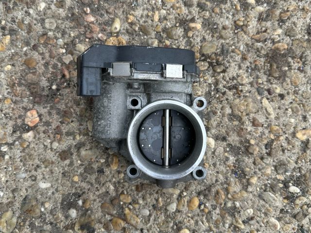 bontott BMW 1 Fojtószelep (Elektromos)