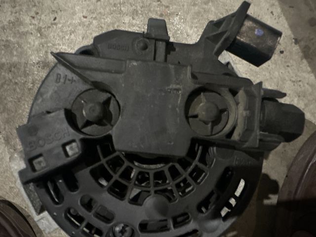 bontott BMW 1 Generátor