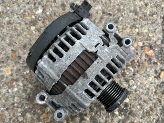 bontott BMW 1 Generátor