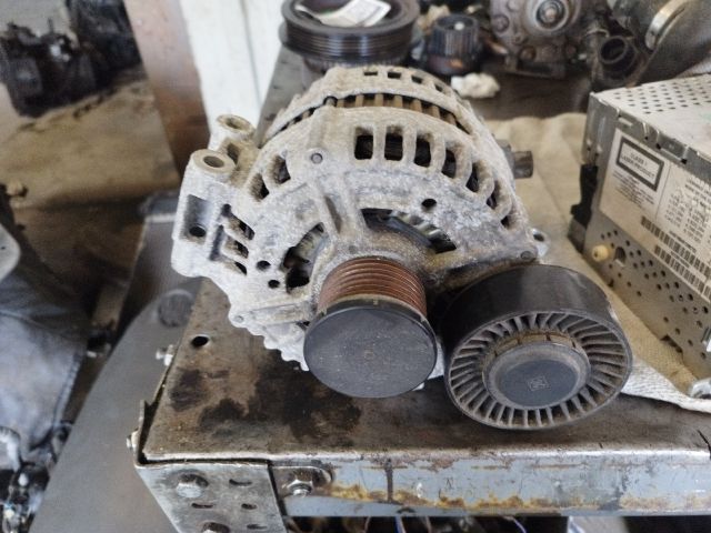 bontott BMW 1 Generátor