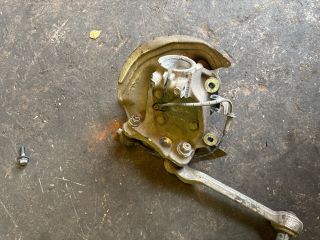 bontott BMW 1 Jobb első Csonkállvány Kerékaggyal