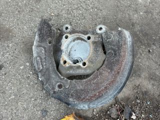 bontott BMW 1 Jobb első Csonkállvány