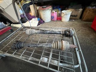 bontott BMW 1 Jobb hátsó Féltengely