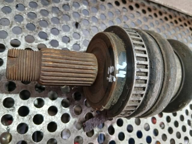 bontott BMW 1 Jobb hátsó Féltengely