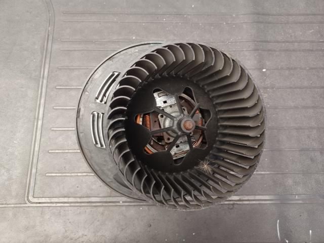 bontott BMW 1 Klímahűtő Ventilátor