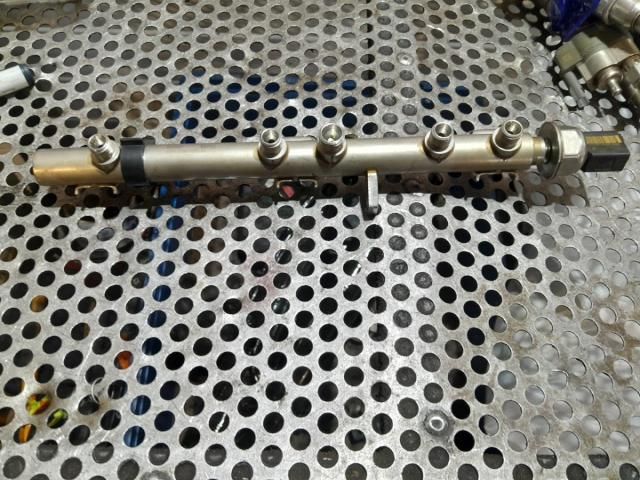 bontott BMW 1 Közösnyomócső