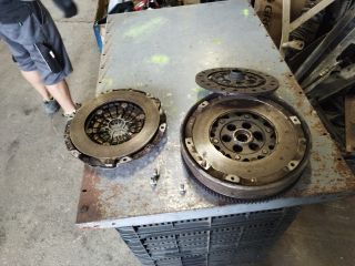 bontott BMW 1 Kuplung Szett Lendkerékkel