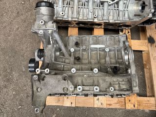 bontott BMW 1 Motor (Fűzött blokk hengerfejjel)