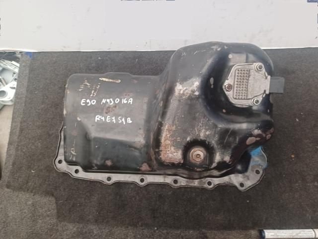 bontott BMW 1 Olajteknő