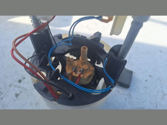 bontott BMW 1 Üzemanyag Szivattyú