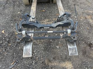 bontott BMW 1 Első Bölcső