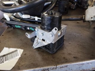 bontott BMW 1 ABS Kocka