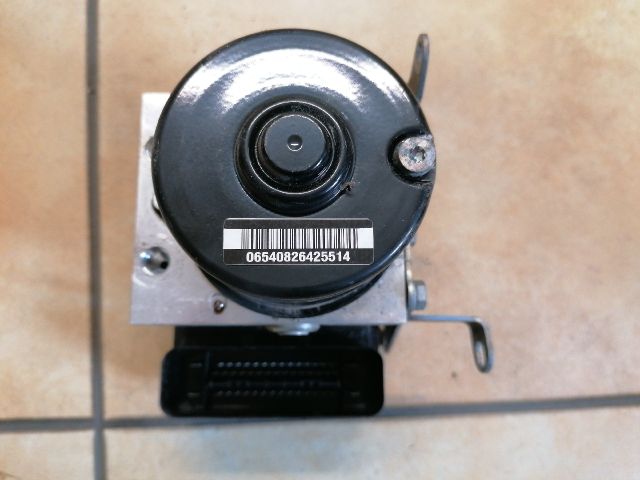 bontott BMW 1 ABS Kocka