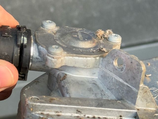 bontott BMW 1 Automata Váltó Olajhűtő