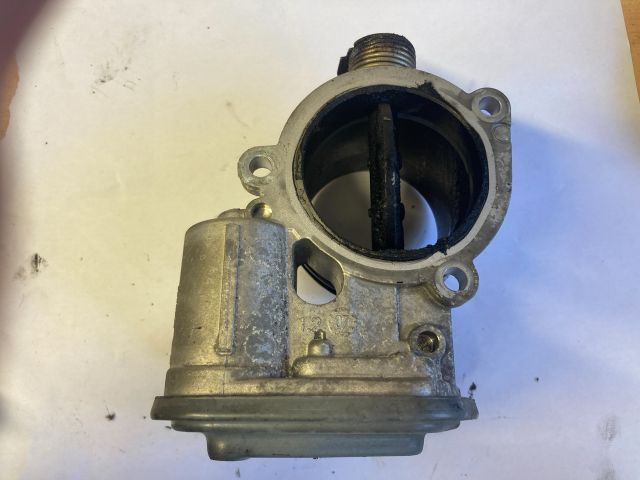 bontott BMW 1 Fojtószelep (Elektromos)