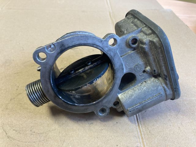 bontott BMW 1 Fojtószelep (Elektromos)