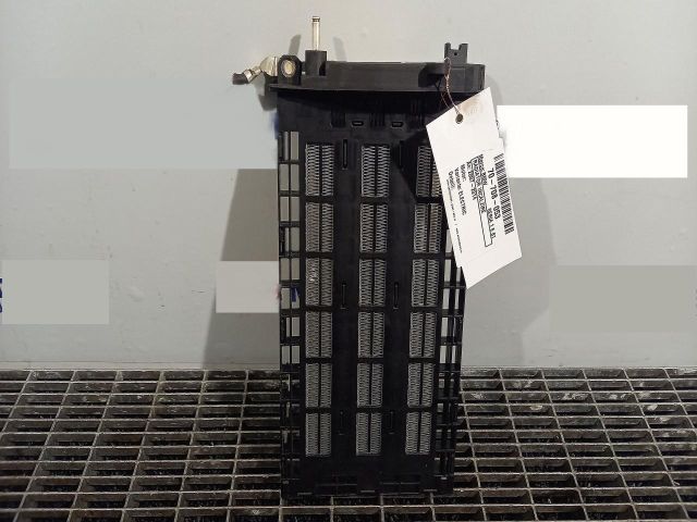 bontott BMW 1 Fűtőradiátor