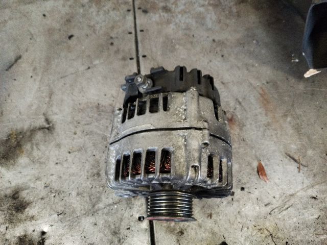 bontott BMW 1 Generátor