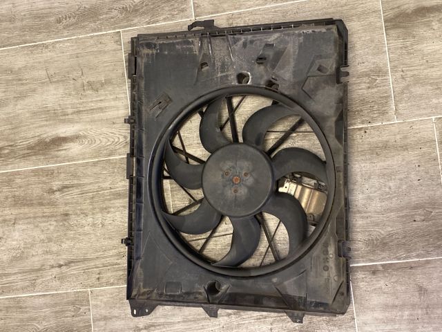 bontott BMW 1 Hűtőventilátor
