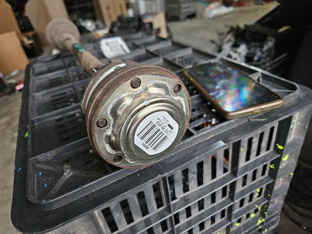 bontott BMW 1 Jobb Féltengely