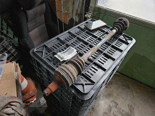 bontott BMW 1 Jobb Féltengely