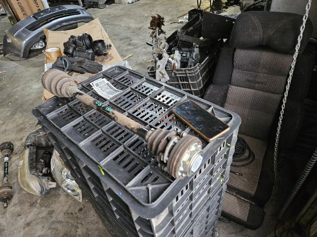 bontott BMW 1 Jobb Féltengely