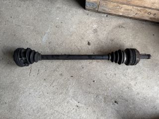 bontott BMW 1 Jobb hátsó Féltengely