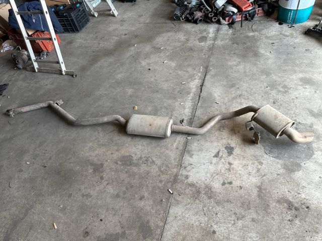 bontott BMW 1 Komplett Kipufogó Rendszer