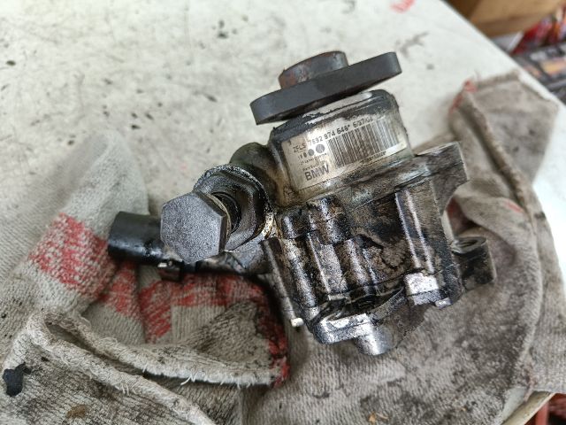 bontott BMW 1 Kormányszervó Motor (Hidraulikus)