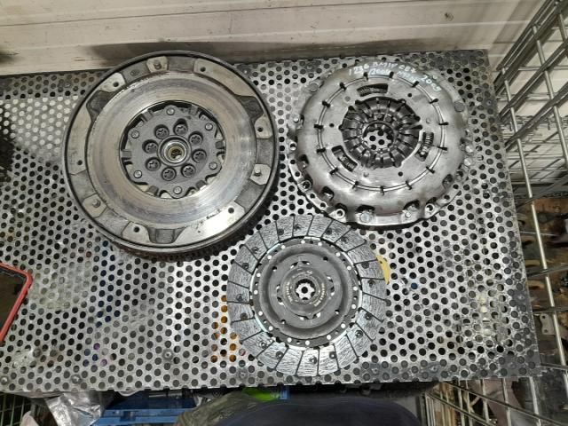 bontott BMW 1 Kuplung Szett (Szerkezet, Tárcsa)