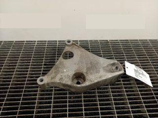 bontott BMW 1 Motor Tartó Bak Bal