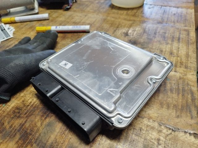 bontott BMW 1 Motorvezérlő