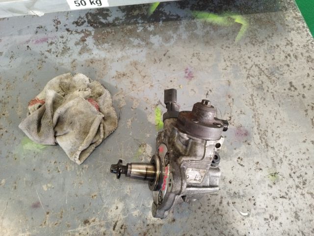 bontott BMW 1 Nagynyomású Szivattyú