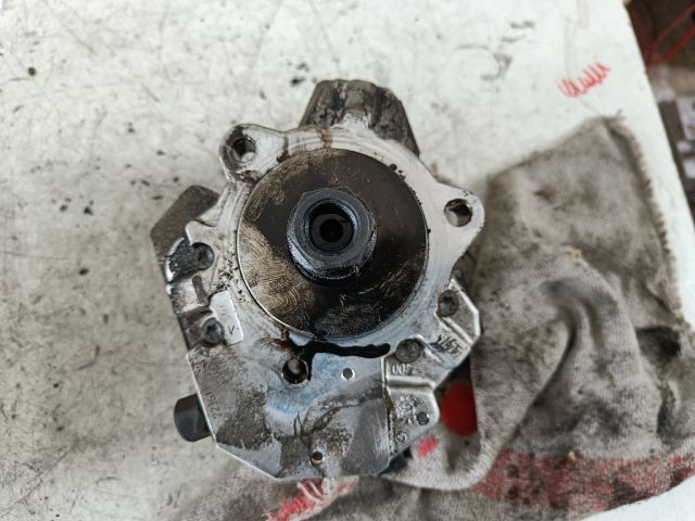 bontott BMW 1 Nagynyomású Szivattyú