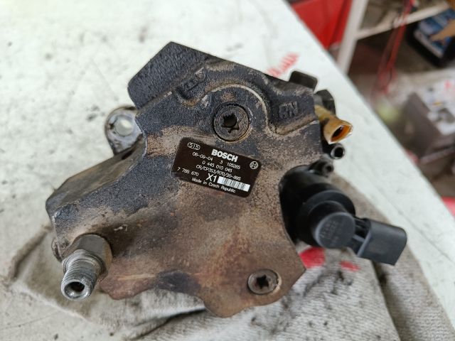 bontott BMW 1 Nagynyomású Szivattyú