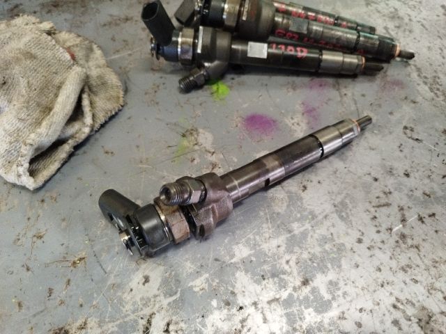 bontott BMW 1 Porlasztó (1 db)