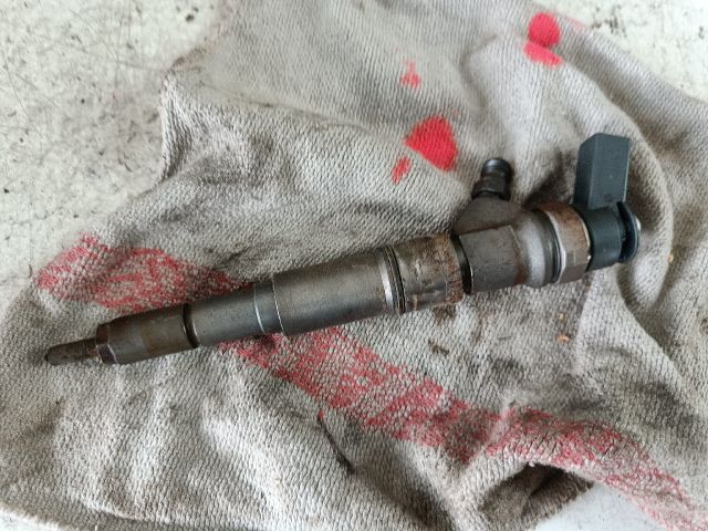 bontott BMW 1 Porlasztó (1 db)