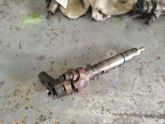 bontott BMW 1 Porlasztó (1 db)