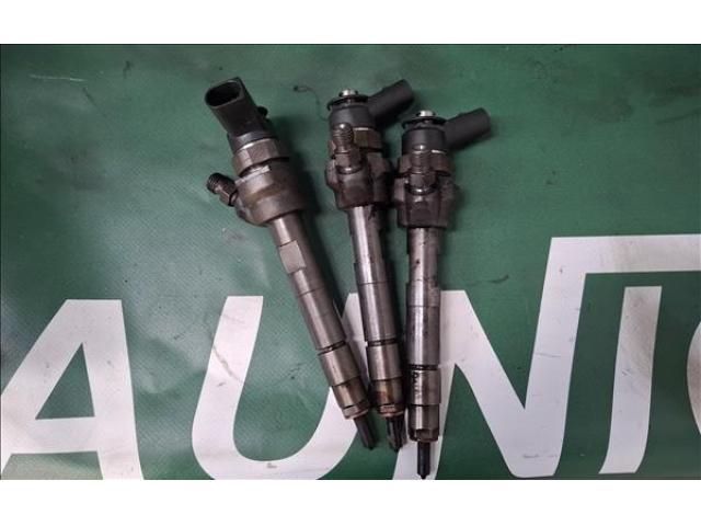 bontott BMW 1 Porlasztó (1 db)