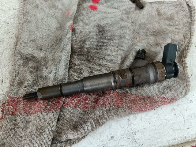 bontott BMW 1 Porlasztó (1 db)