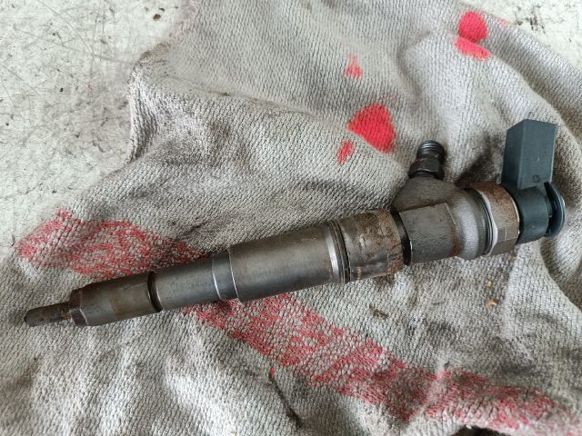 bontott BMW 1 Porlasztó (1 db)