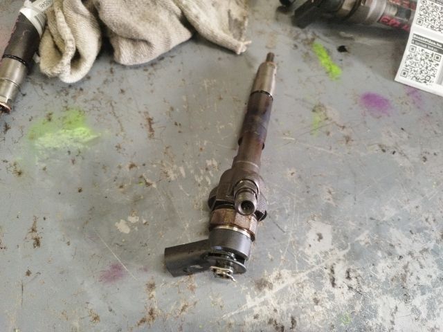 bontott BMW 1 Porlasztó (1 db)