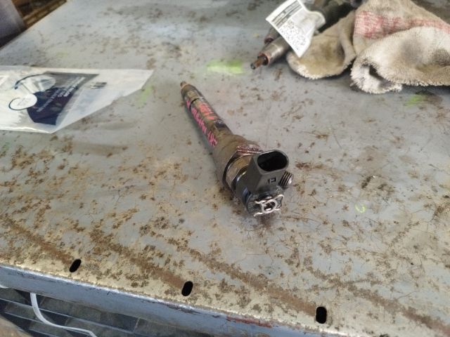 bontott BMW 1 Porlasztó (1 db)