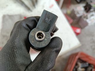 bontott BMW 1 Porlasztó (1 db)