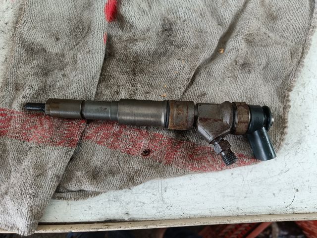 bontott BMW 1 Porlasztó (1 db)